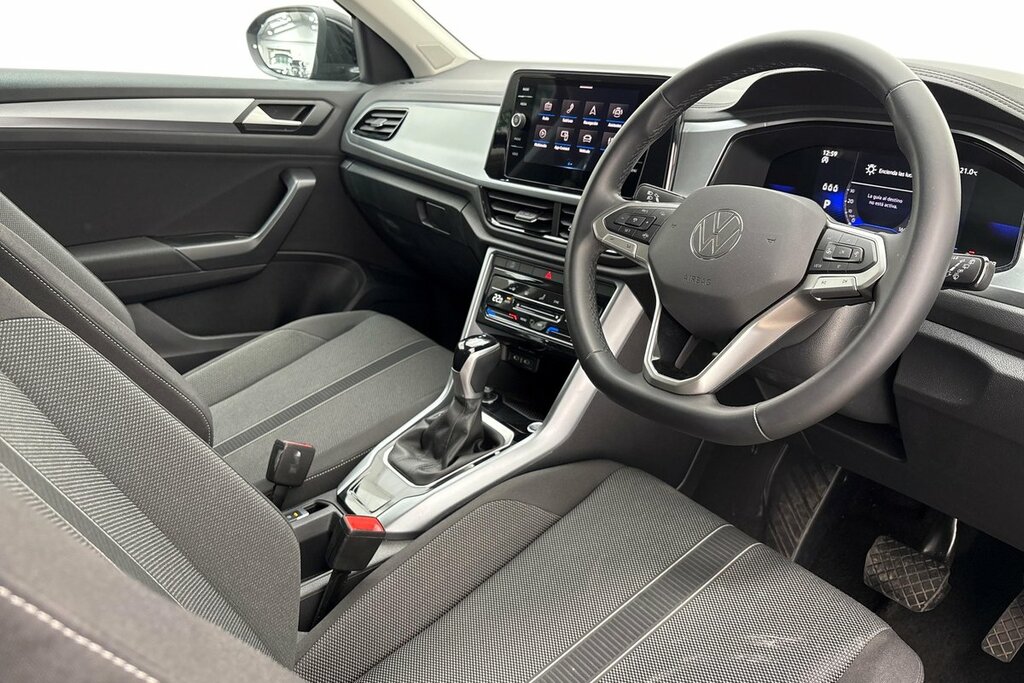Volkswagen T-Roc Match 1.5 Tsi 150Ps 7-Speed Dsg Black #6