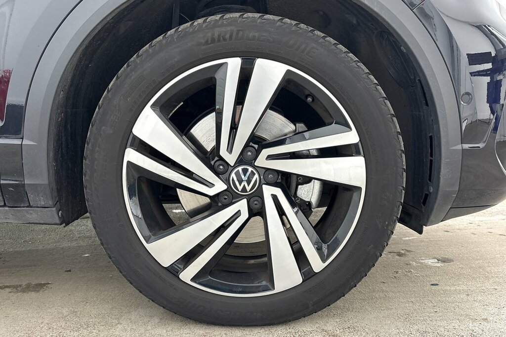 Volkswagen T-Roc R-line 2.0 Tdi 150Ps 7-Speed Dsg Black #5