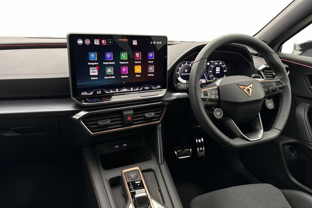 Cupra Formentor V2 1.5 Etsi 150 7-Speed White #2