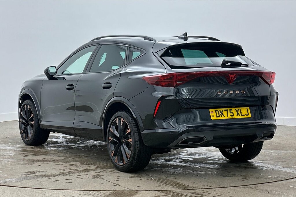 Cupra Formentor V3 1.5 Etsi 150 7-Speed Black #3