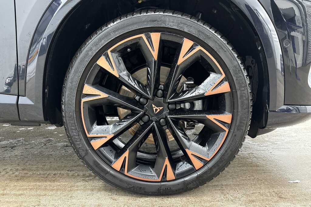 Cupra Formentor V3 1.5 Etsi 150 7-Speed Black #5