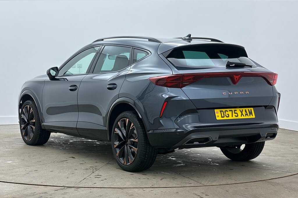 Cupra Formentor V3 1.5 Etsi 150 7-Speed Grey #3