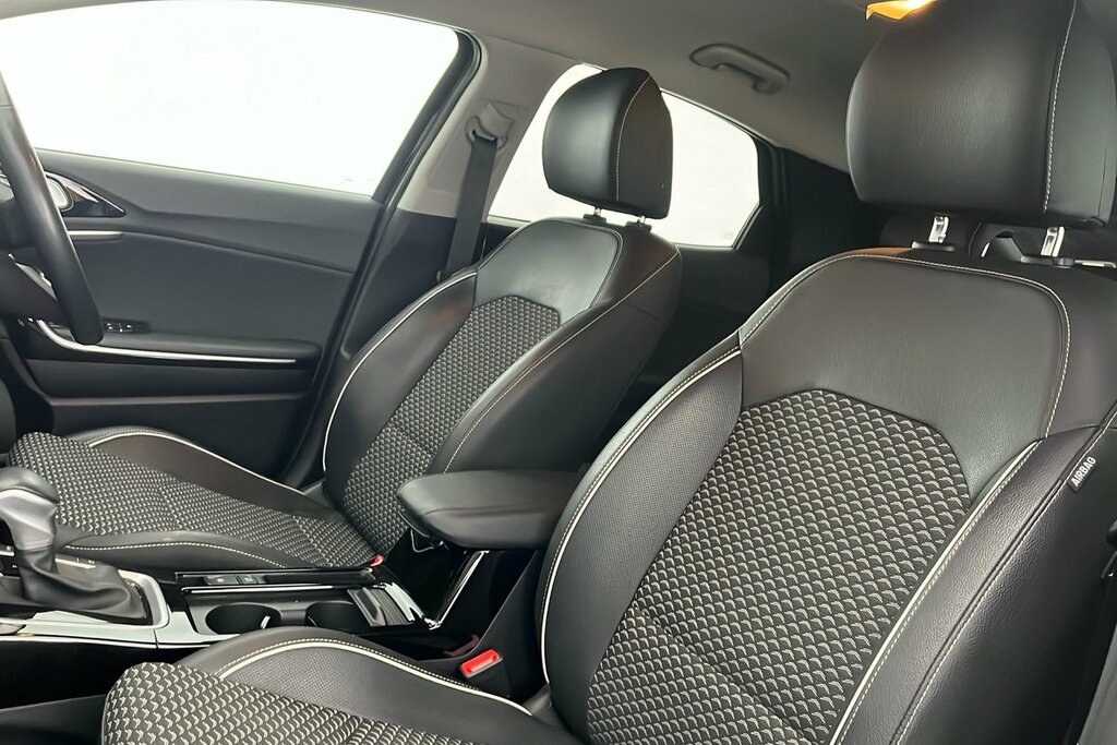 Kia Xceed 1.5 T-gdi Isg 3 Silver #26