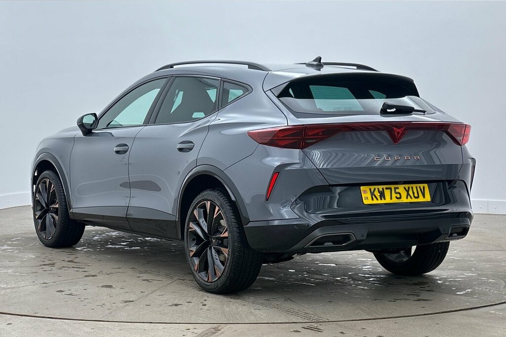 Cupra Formentor V3 1.5 Etsi 150 7-Speed Grey #3