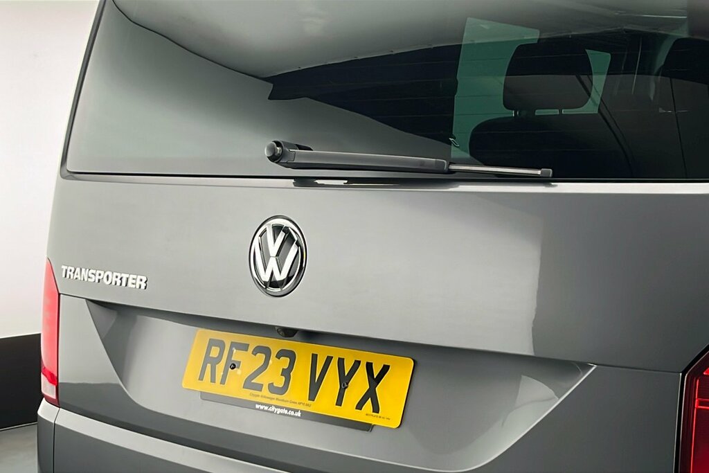 Volkswagen Transporter 2L Startline White #25