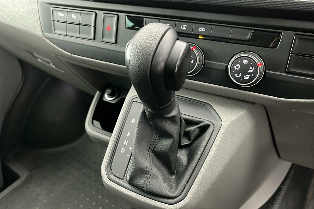 Volkswagen Transporter 2L Startline White #12