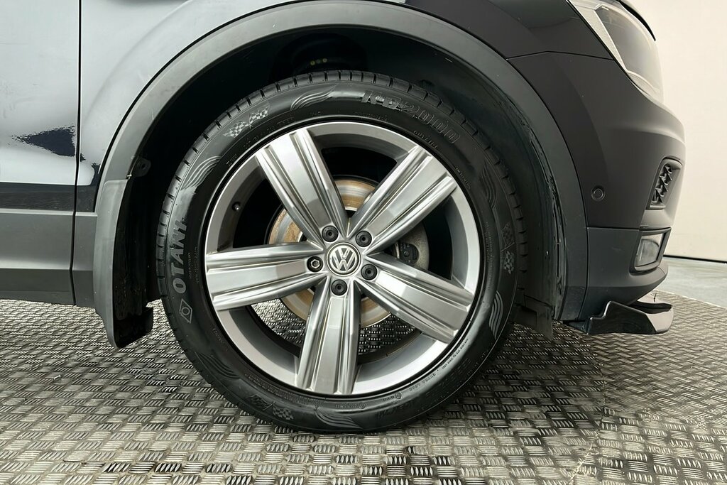 Volkswagen Tiguan Swb Match 1.5 Tsi Evo 150Ps 7-Speed Dsg Black #5