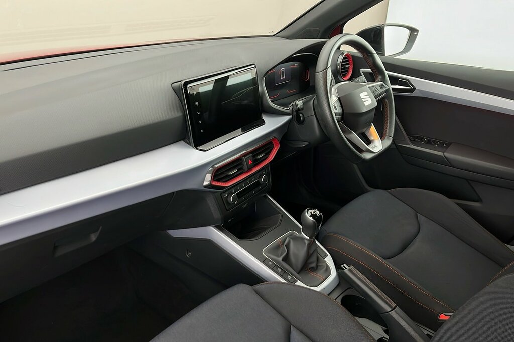 Seat Arona Fr 1.0 Tsi 110 6-Speed Red #2