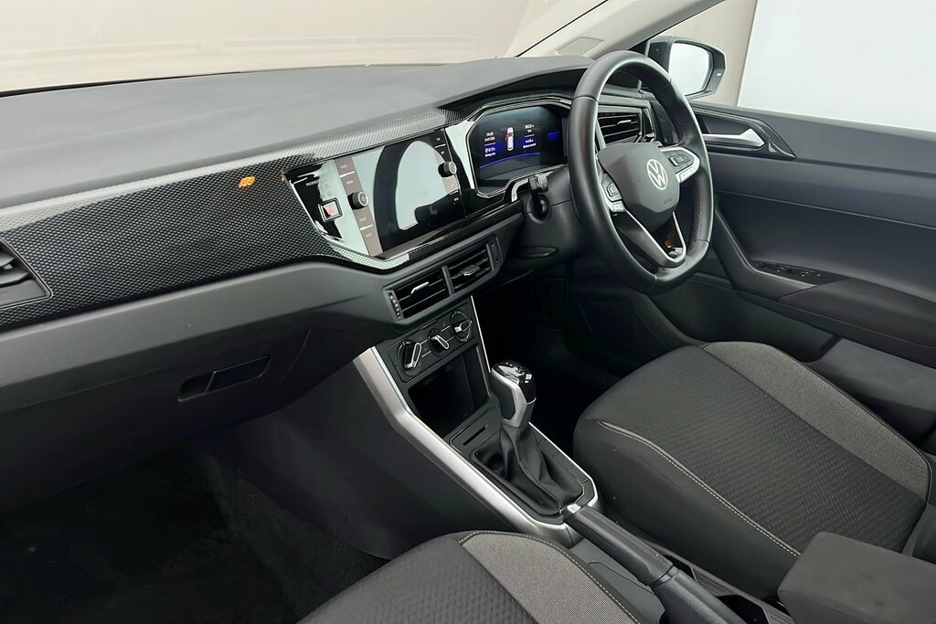 Volkswagen Polo Life 1.0 Tsi 95Ps 7-Speed Dsg Black #2