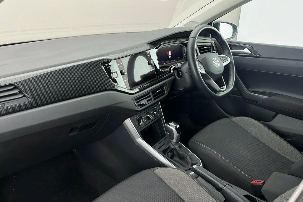 Volkswagen Polo Life 1.0 Tsi 95Ps 7-Speed Dsg Black #2