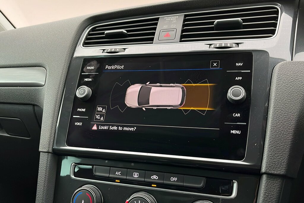 Volkswagen Golf 1.5 Tsi Evo Match Silver #17