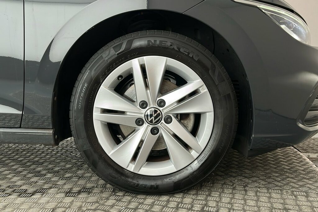 Volkswagen Golf 8 Life 1.5 Tsi 150Ps 6-Speed Grey #5