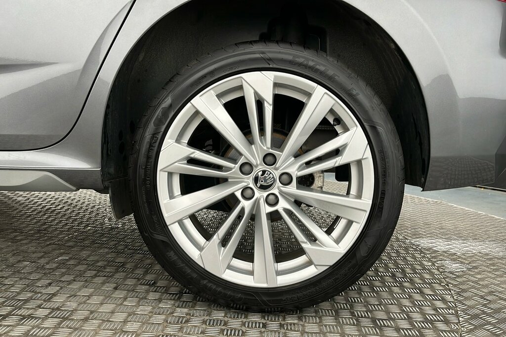 Skoda Kamiq Se L 1.0 Tsi 116 Ps Dsg Grey #5