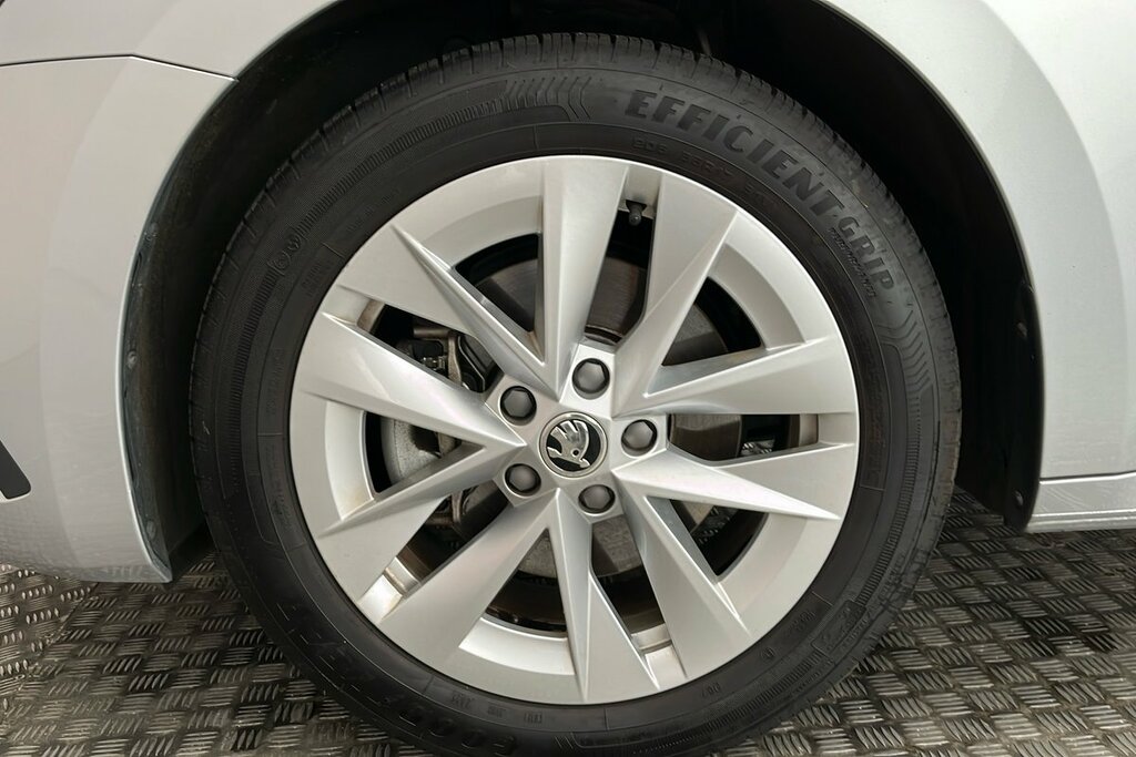 Skoda Octavia Se L 1.4 Tsi Iv 204 Ps Dsg Silver #5