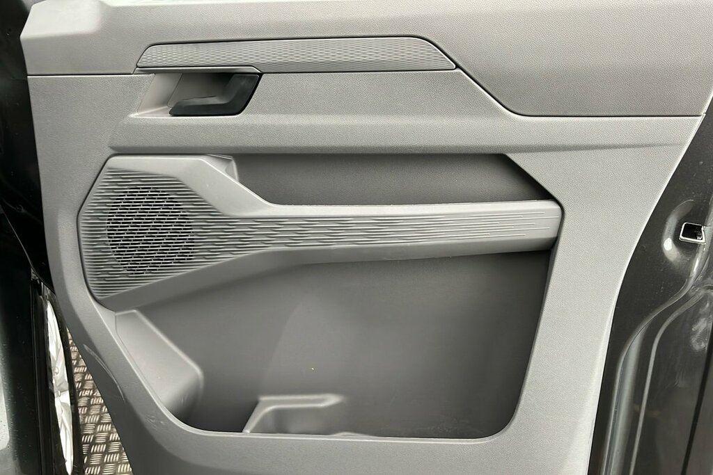 Volkswagen E-Transporter 160Kw 65Kwh Commerce Pro Van Grey #24