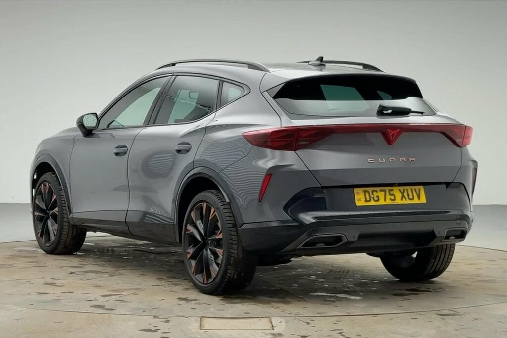 Cupra Formentor V3 1.5 Etsi 150 7-Speed Grey #3
