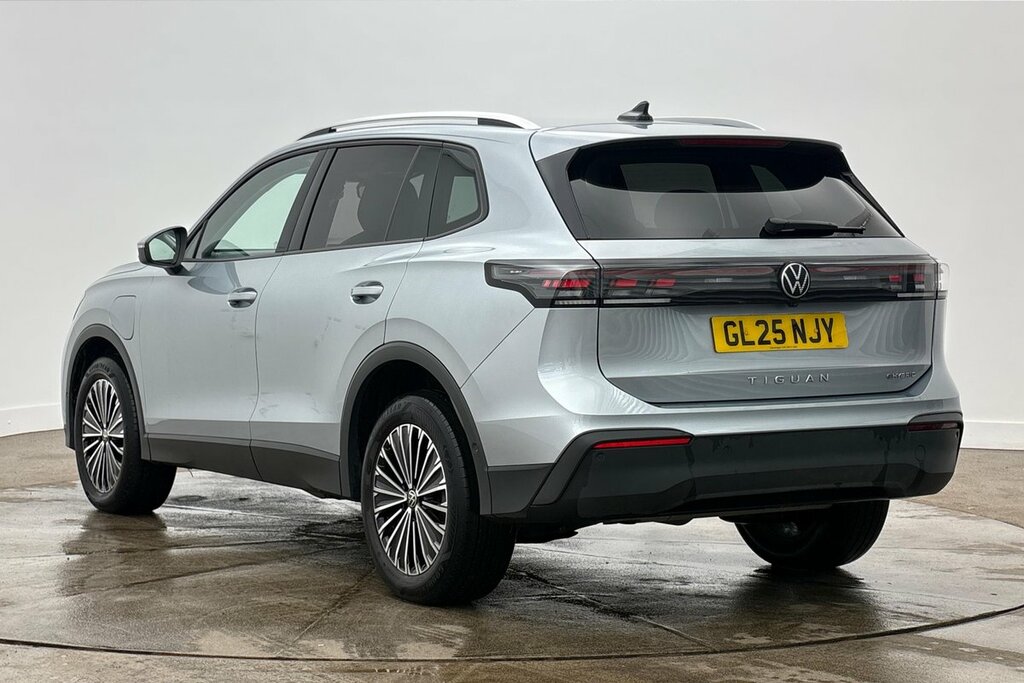 Volkswagen Tiguan Match 1.5 Tsi Ehybrid 204 Ps 6-Speed Dsg Silver #3