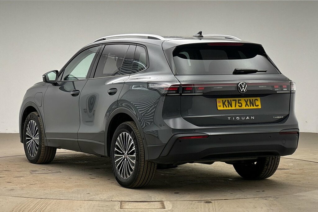 Volkswagen Tiguan Match 1.5 Tsi Ehybrid 204 Ps 6-Speed Dsg Grey #3