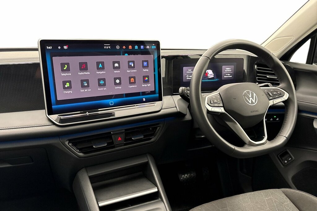 Volkswagen Tiguan Match 1.5 Tsi Ehybrid 204 Ps 6-Speed Dsg Black #2