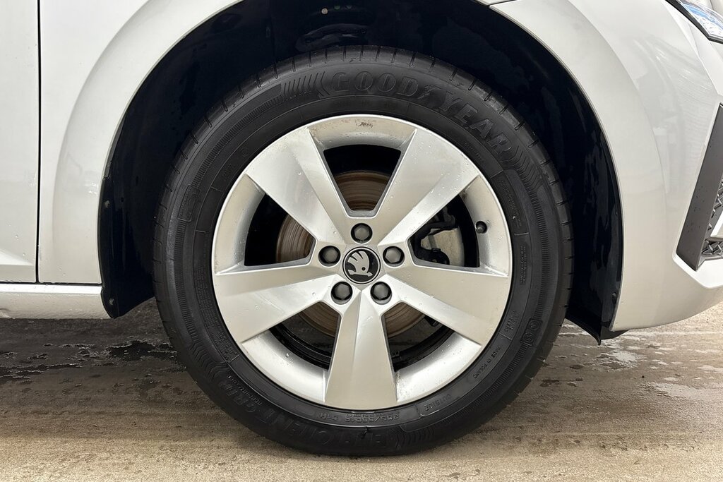 Skoda Scala Se Edition 1.0 Tsi 116 Ps Dsg Silver #5