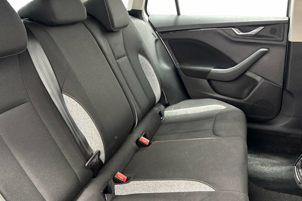 Skoda Scala 1.5 Tsi Se L Edition Dsg White #9