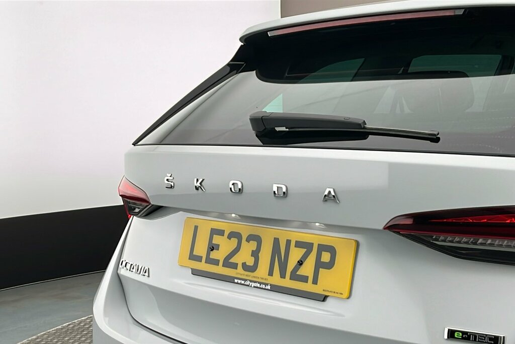 Skoda Octavia Octavia Se L Tdi White #27