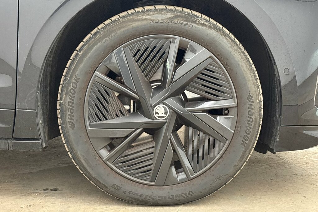 Skoda ENYAQ Vrs 84 Kwh 340 Ps Single Speed 4X4 Black #5