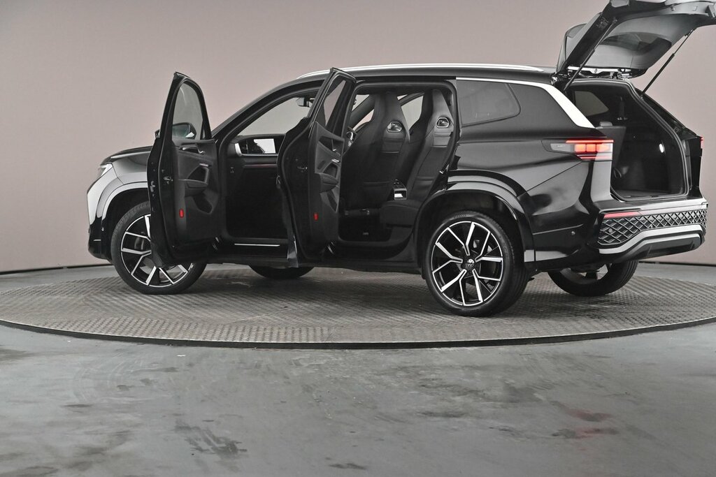 Volkswagen Tayron Match Black #56