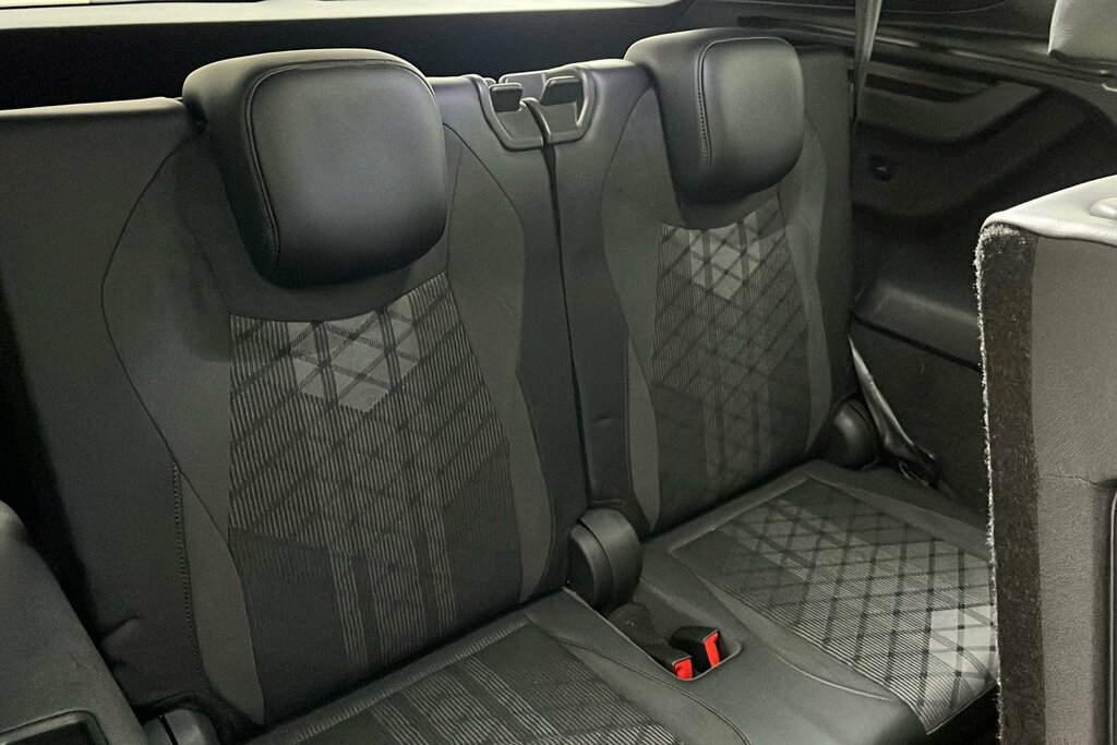 Volkswagen Tayron Match Black #13