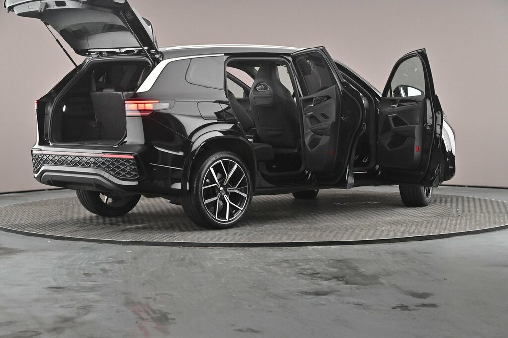 Volkswagen Tayron Match Black #58
