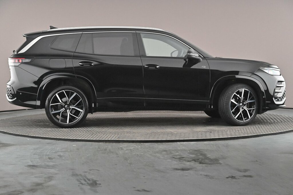 Volkswagen Tayron Match Black #4