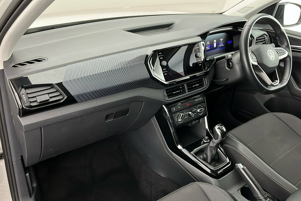 Volkswagen T-Cross Black Edition 1.0 Tsi 95Ps 5-Speed Grey #2
