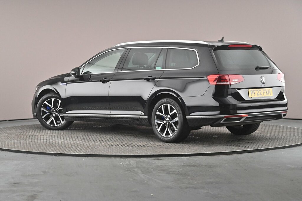 Volkswagen Passat Gte 1.4 Tsi 218Ps 6-Speed Dsg Black #3