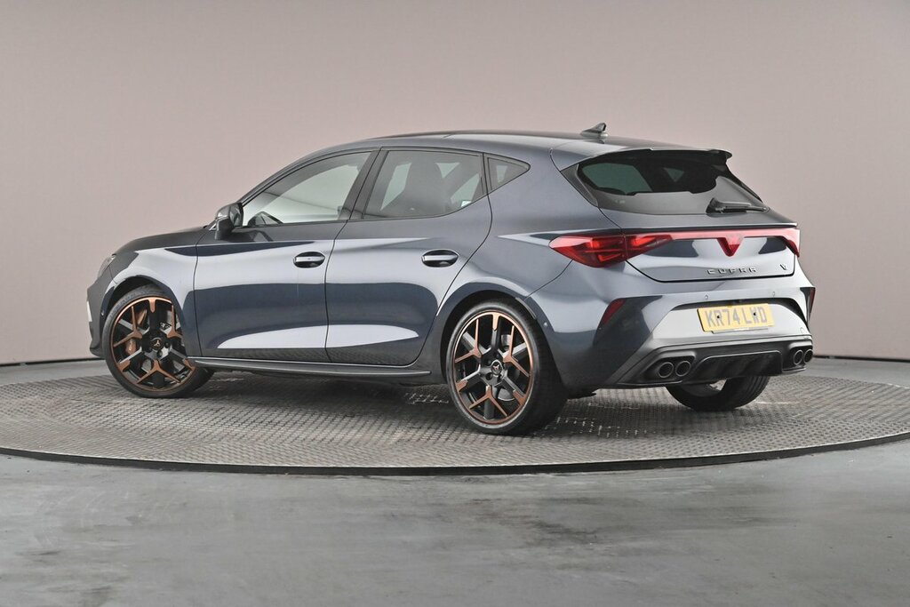Cupra Leon Hatch Vz3 2.0 Tsi 300 7-Speed Grey #3