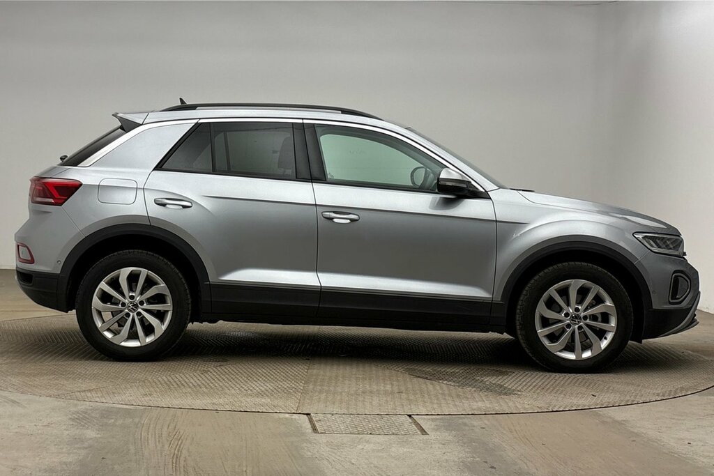 Volkswagen T-Roc Match 1.5 Tsi 150Ps 6-Speed Silver #4