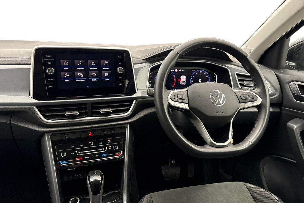 Volkswagen T-Roc Style 2.0 Tdi 150Ps 7-Speed Dsg Black #2