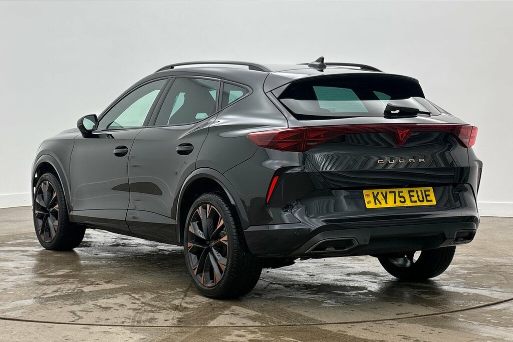Cupra Formentor V3 1.5 Etsi 150 7-Speed Black #3