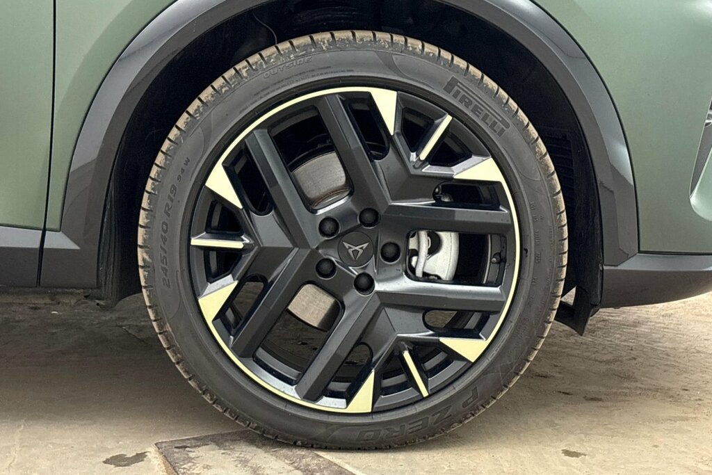 Cupra Formentor Tribe Edition 1.5 E-hybrid 204 6-Speed Au Green #5