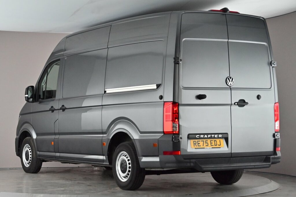 Volkswagen Crafter Cr35 Panel Van Commerce Plus Mwb 140 Ps 2.0 Tdi 8S Grey #3