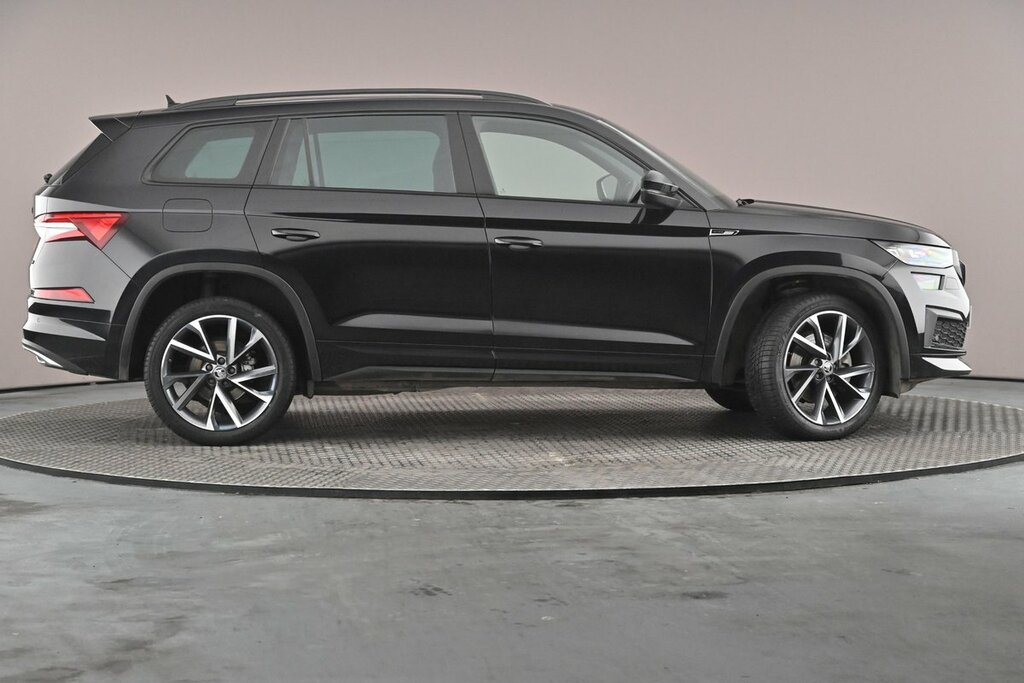 Skoda Kodiaq Sportline 7 Seats 2.0 Tdi 200 Ps 4X4 Dsg Black #4