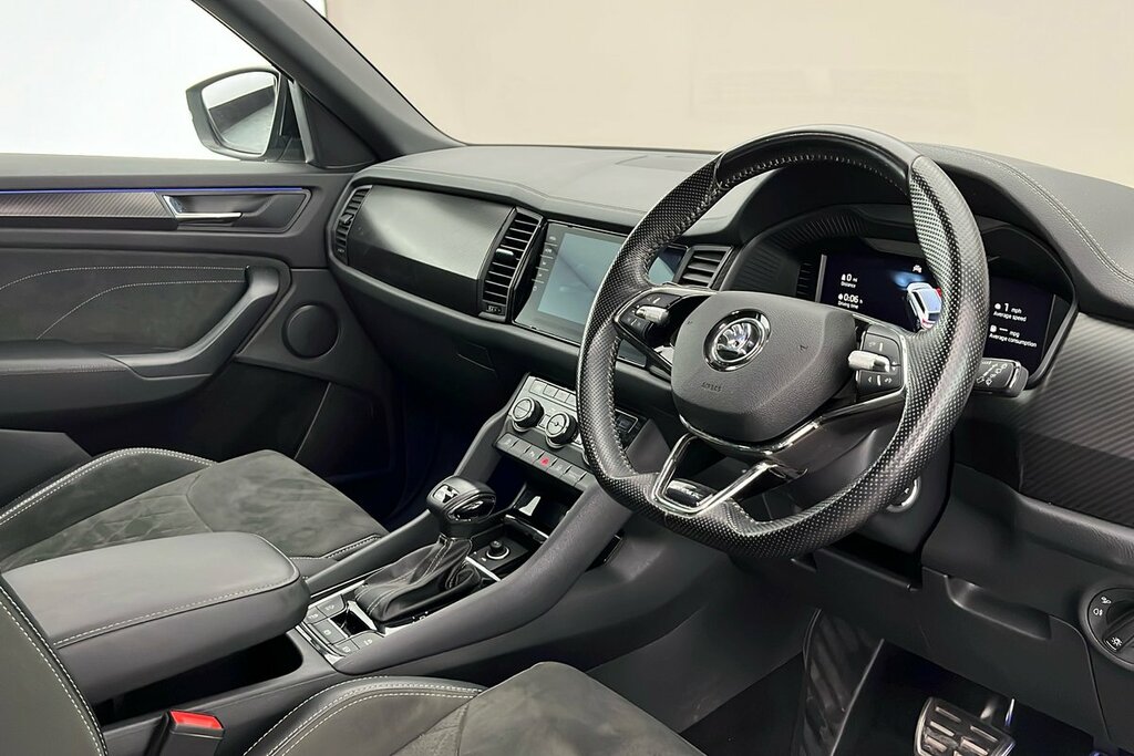 Skoda Kodiaq Sportline 7 Seats 2.0 Tdi 200 Ps 4X4 Dsg Black #6