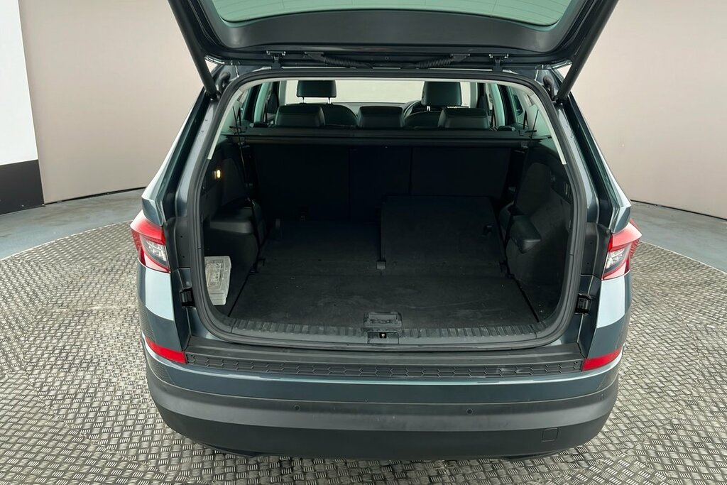 Skoda Kodiaq Black #46