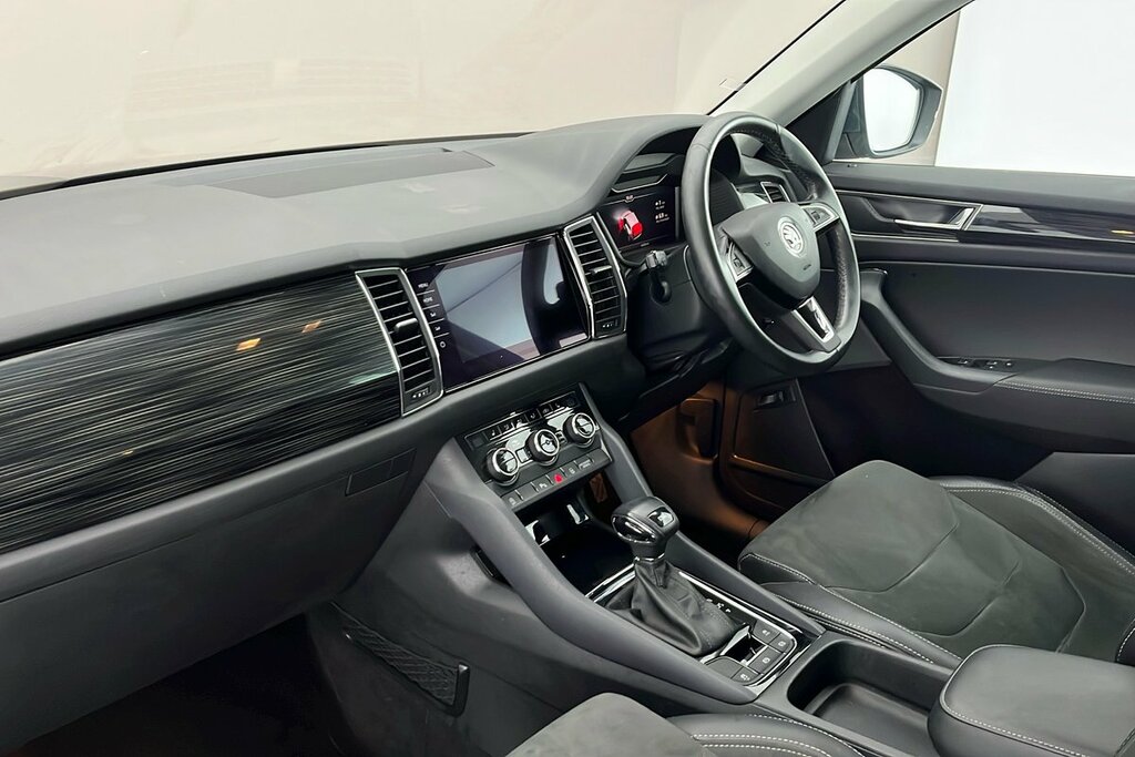 Skoda Kodiaq Se L 7 Seats 1.5 Tsi 150 Ps Dsg Grey #2
