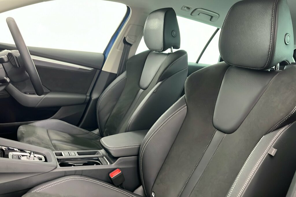 Skoda Octavia 1.5 Tsi E-tec Mhev Act Sportline Hatchback Pet Blue #24