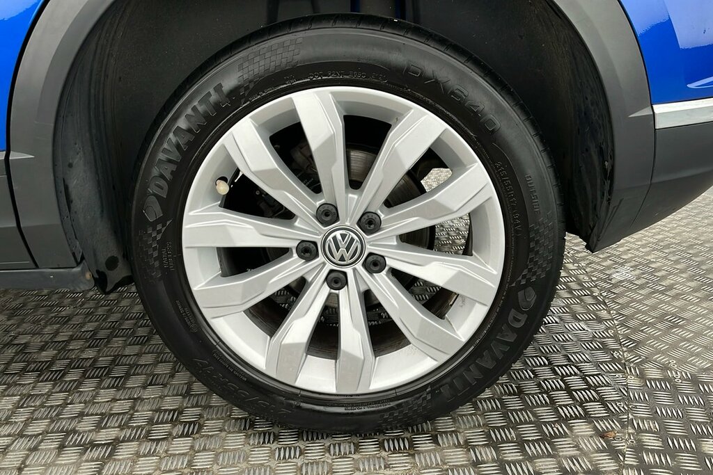 Volkswagen T-Roc Se 1.5 Tsi 150Ps Evo 6-Speed Blue #5