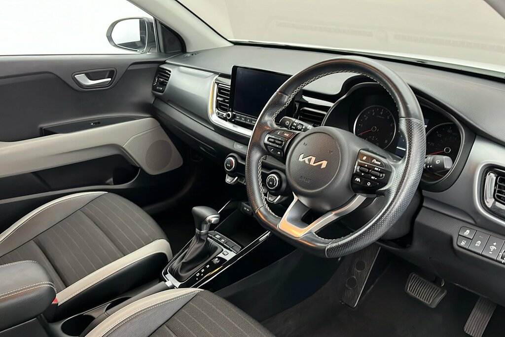 Kia Stonic 1.0 T-gdi Mhev Connect Suv Hybrid Dct E White #6