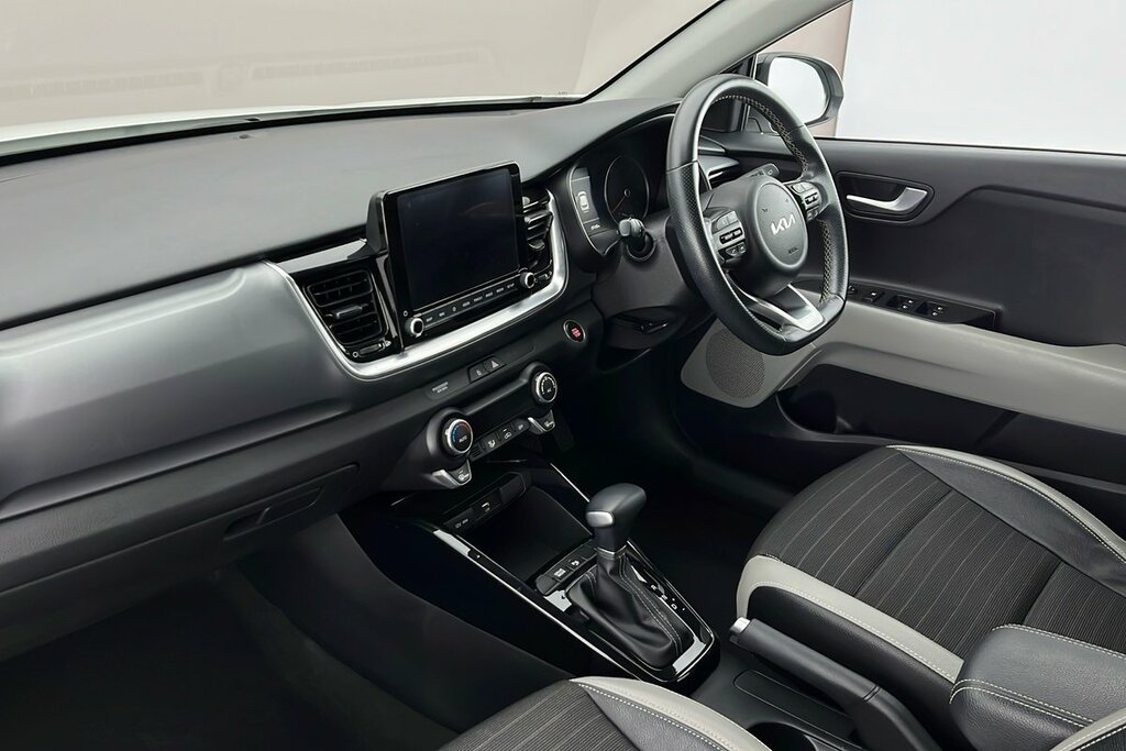 Kia Stonic 1.0 T-gdi Mhev Connect Suv Hybrid Dct E White #2
