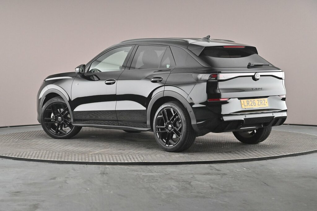 Volkswagen T-Roc R-line 1.5 Etsi 150 Ps 7-Speed Dsg Black #3