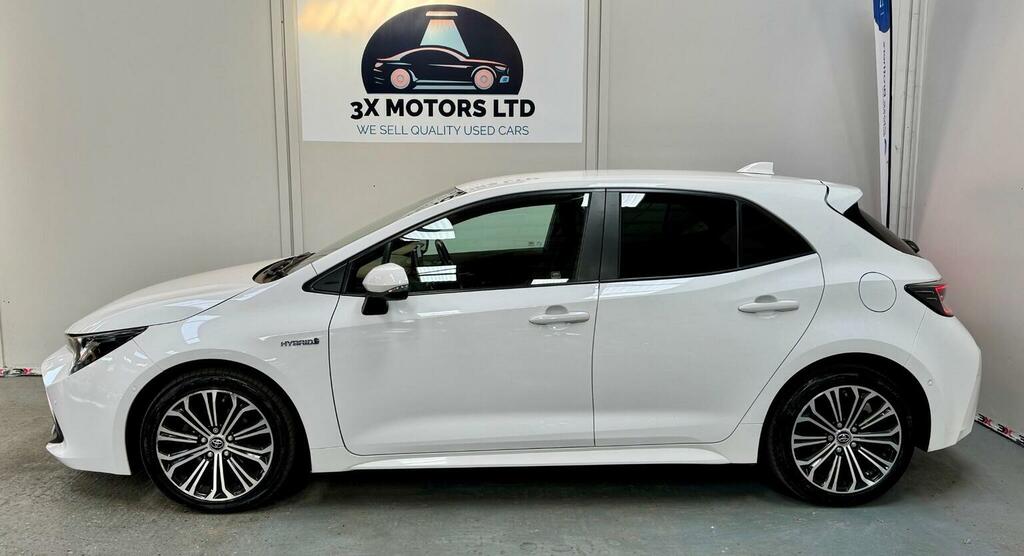 Toyota Corolla 1.8 Vvt-h Design Cvt Euro 6 Ss PE19UEC White #2
