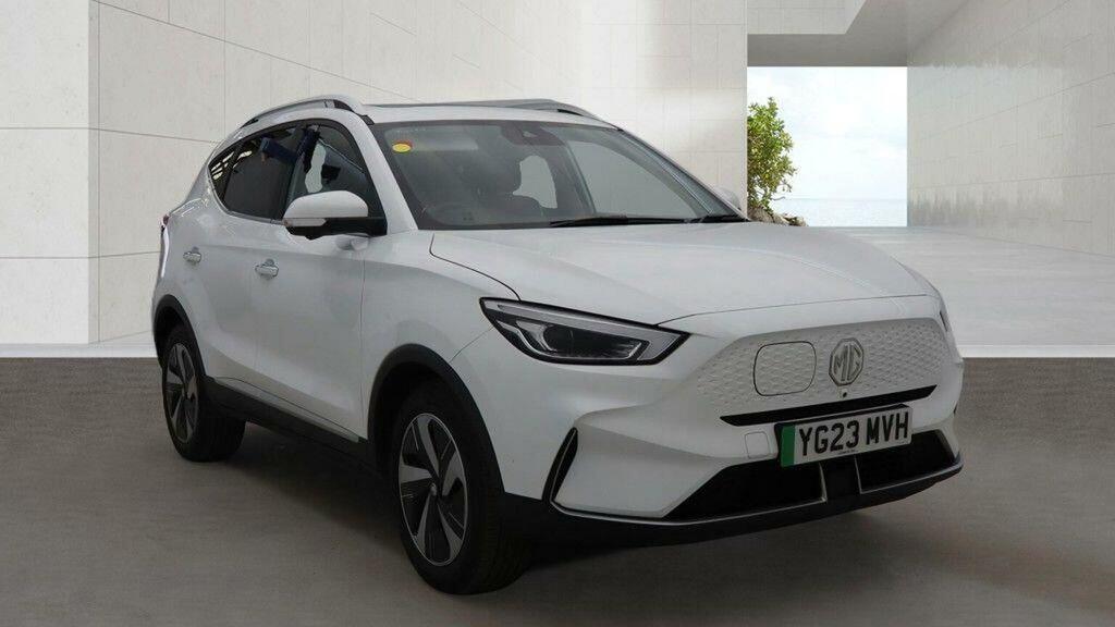 MG ZS Suv White